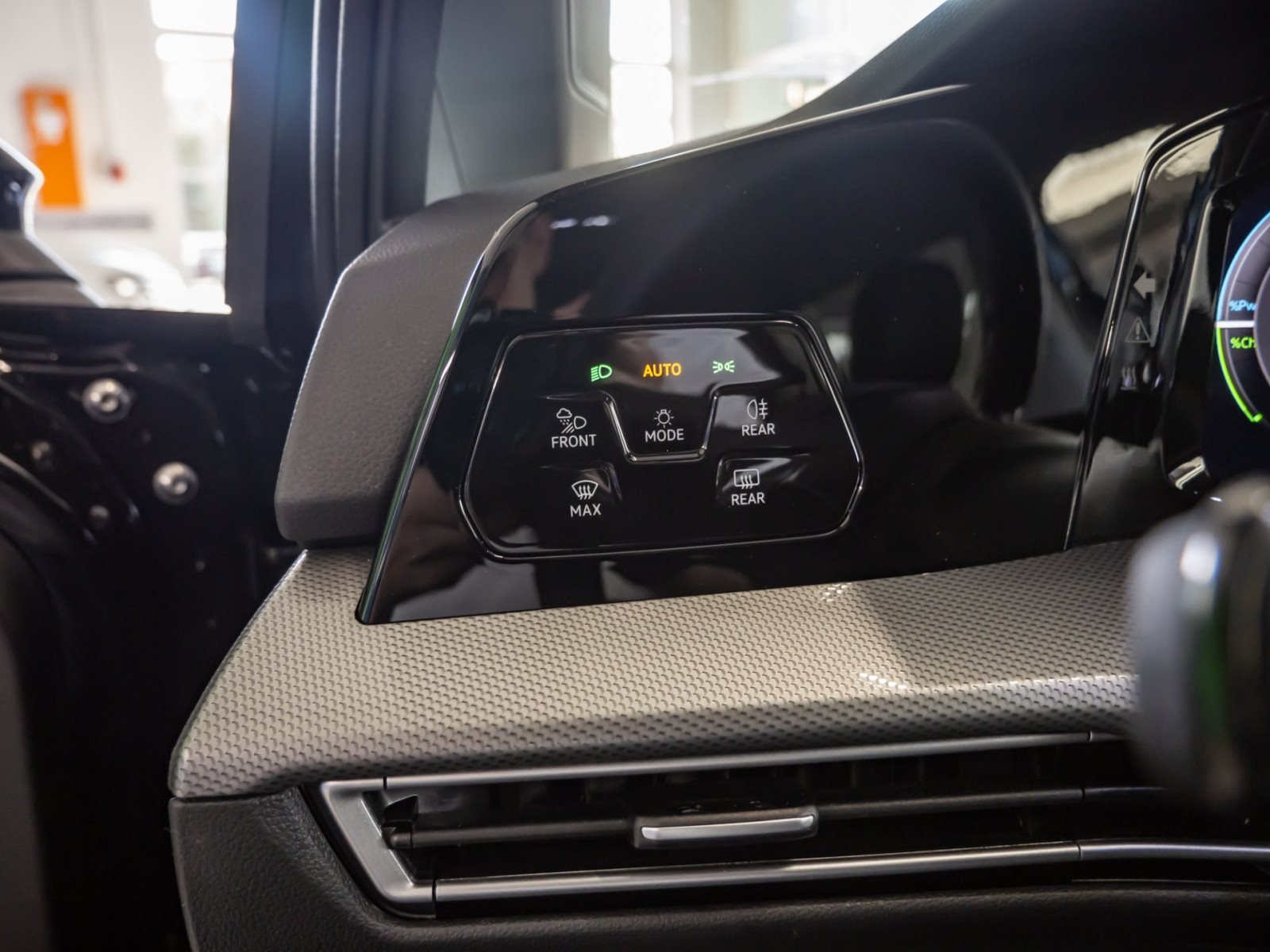 Golf VIII STYLE e-HYBRID DSG+ALU 18+ACC+LED+RÜCKFAHRKAMERA+APP CONNECT+KLIMA