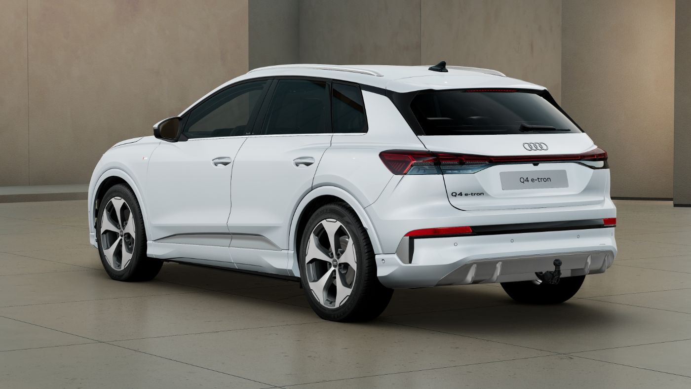 Q4 SUV e-tron performance 210 kW 360 4xSHZ ACC