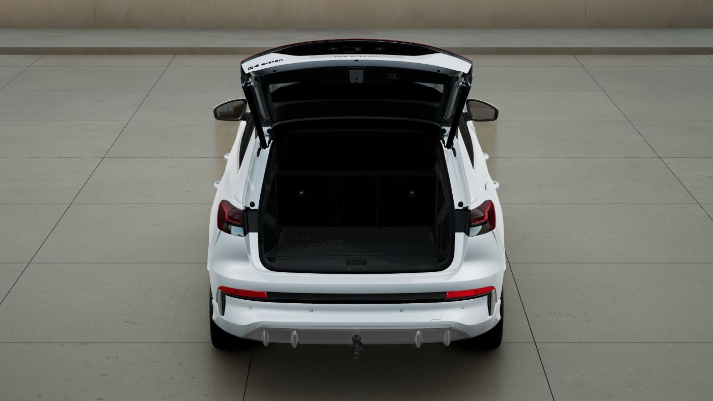Q4 SUV e-tron performance 210 kW 360 4xSHZ ACC