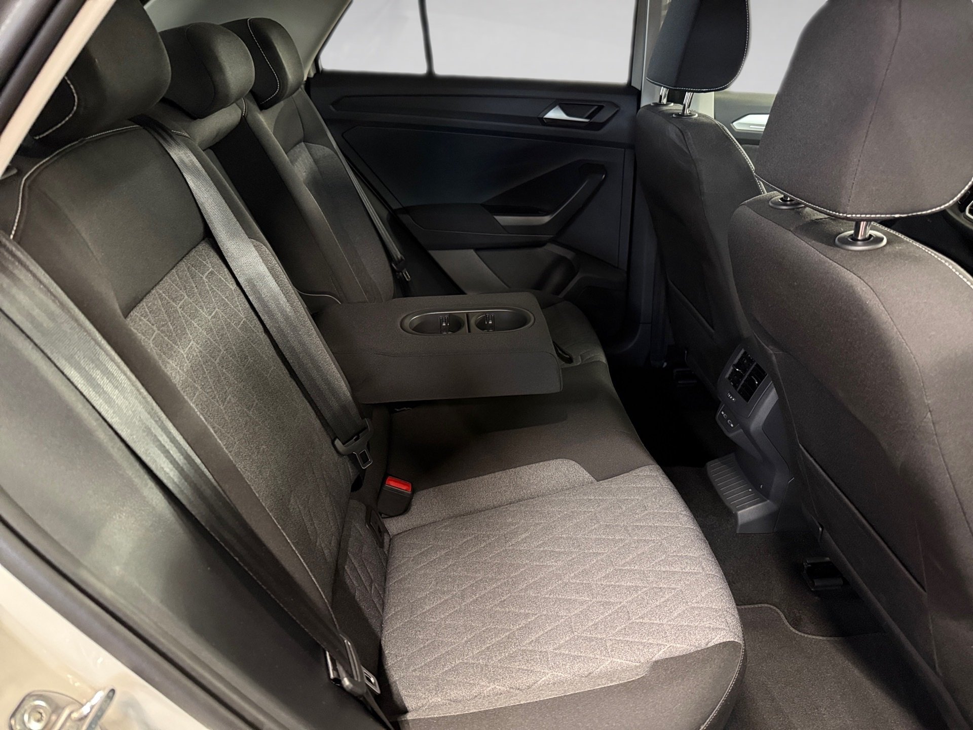 T-Roc 1.5 TSI Move DSG LED Navi ACC RFK 2xKlima