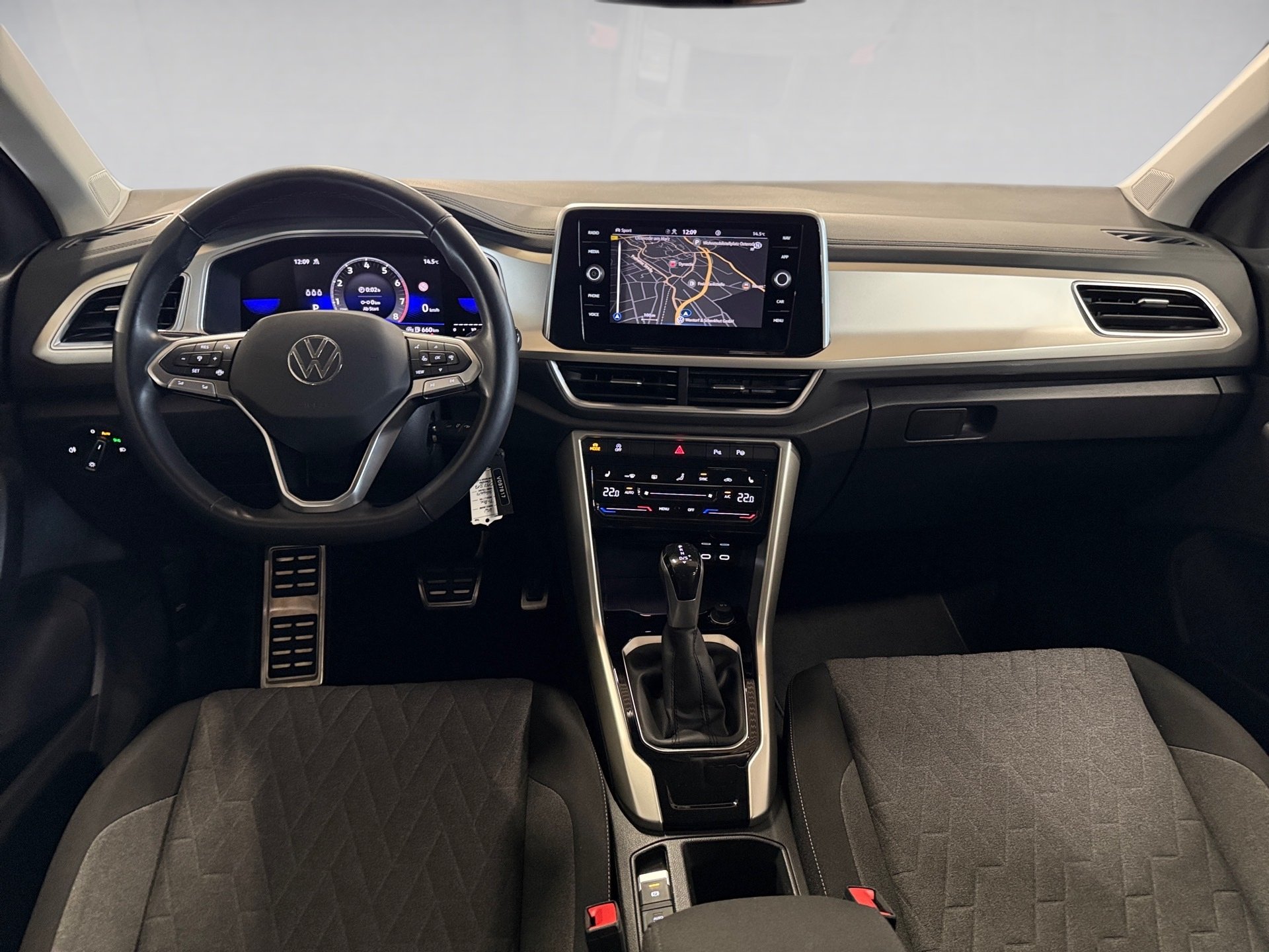 T-Roc 1.5 TSI Move DSG LED Navi ACC RFK 2xKlima