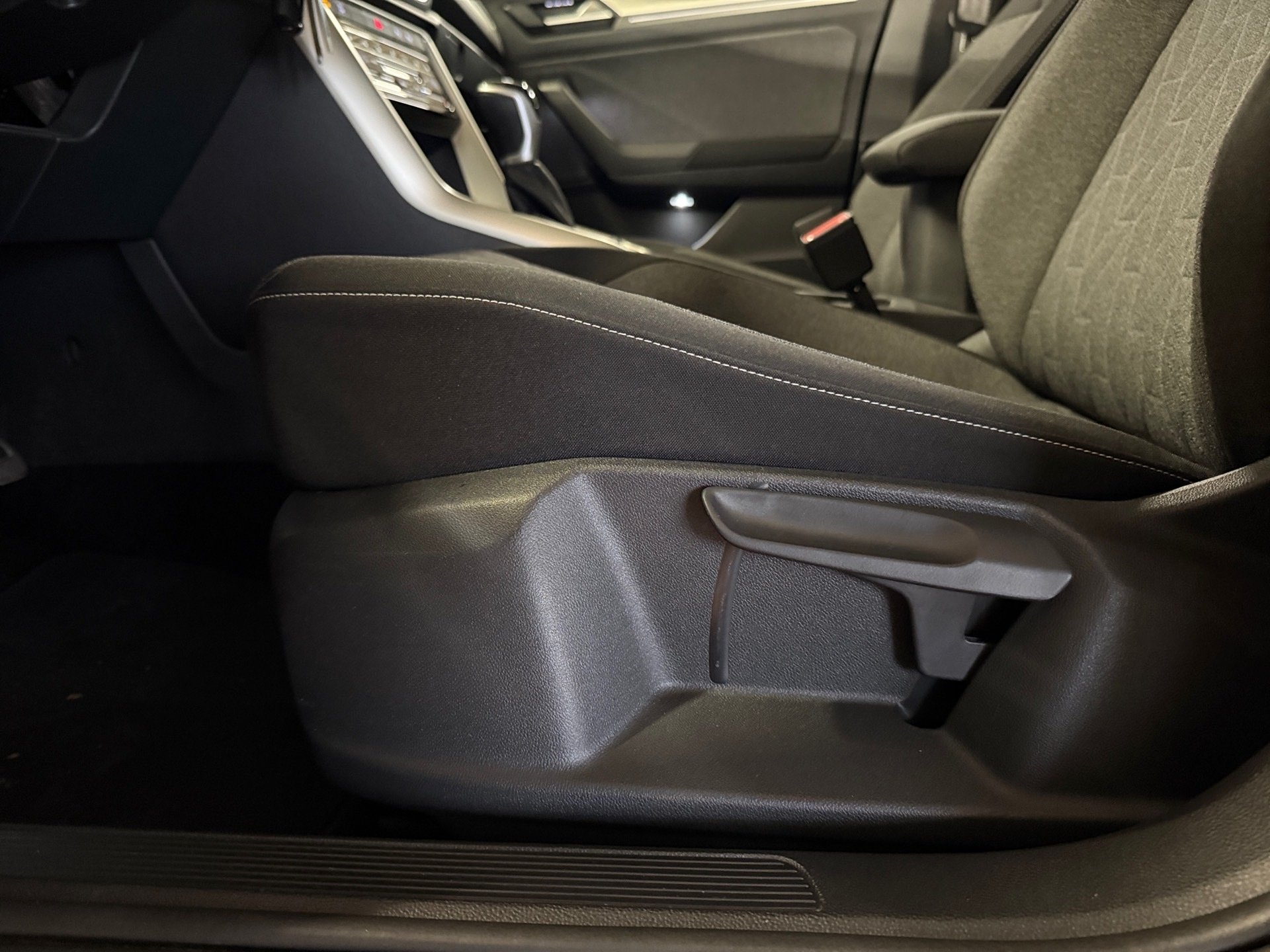 T-Roc 1.5 TSI Move DSG LED Navi ACC RFK 2xKlima