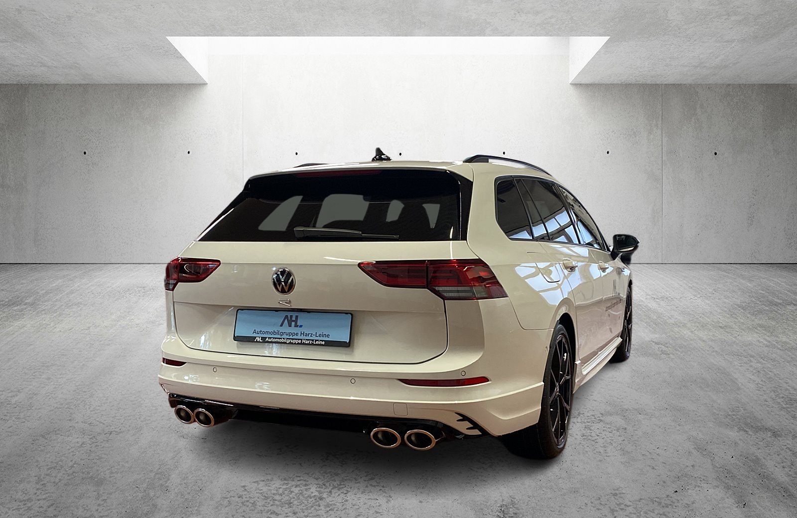 Golf VIII Variant R 2.0 TSI 4MOTION ACC AHK AUT