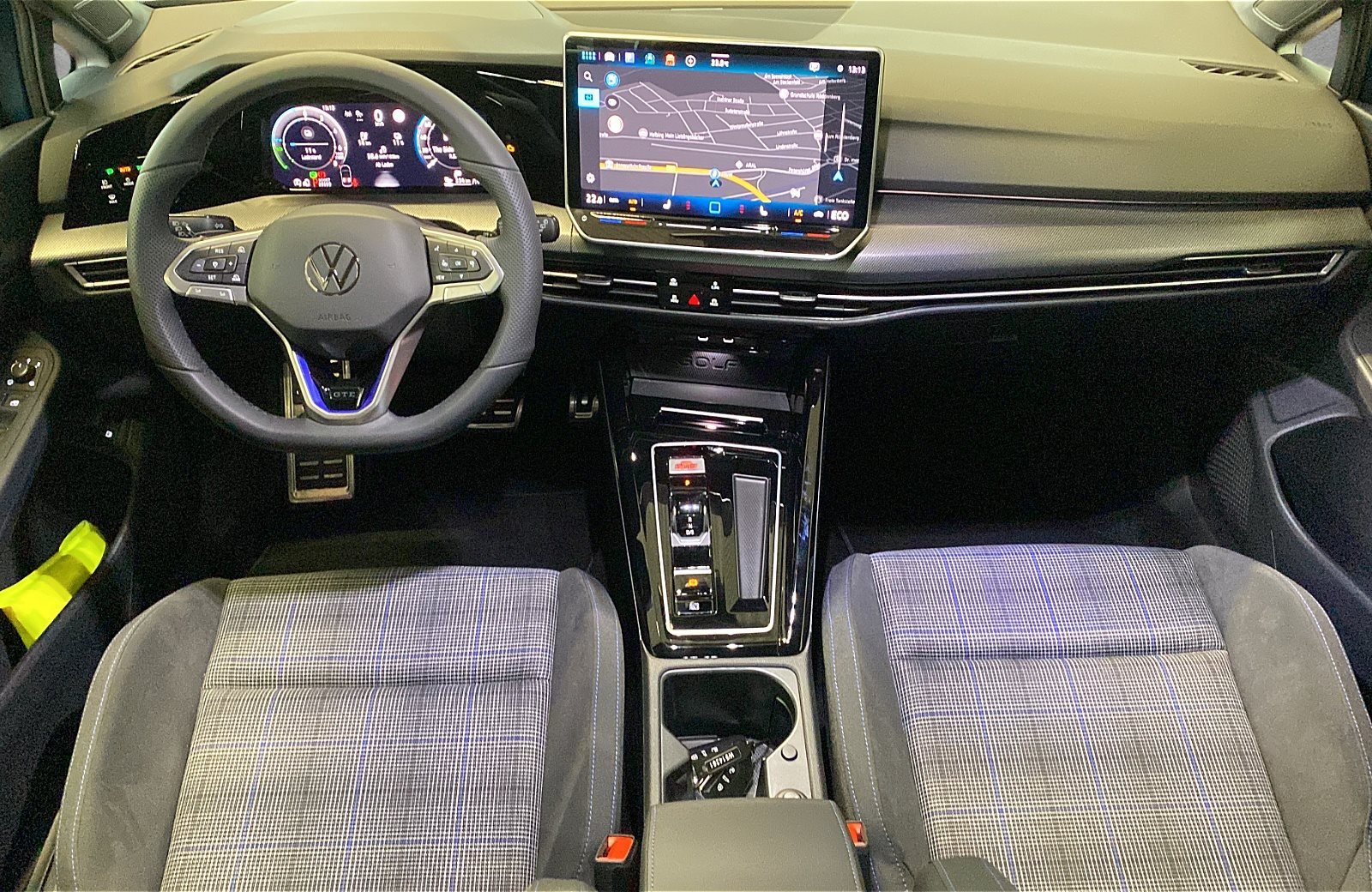 Golf VIII GTE 1.5 eHybrid 360 ACC AUT HUD Kam.