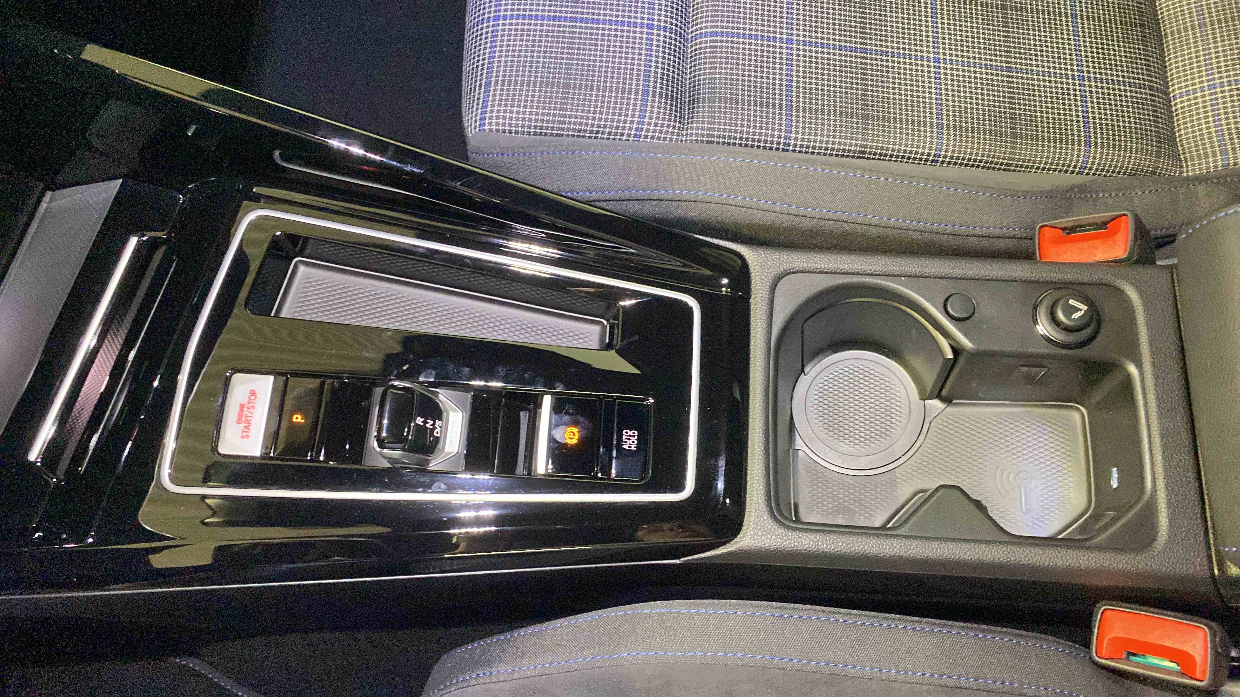 Golf VIII GTE 1.5 eHybrid 360 ACC AUT HUD Kam.