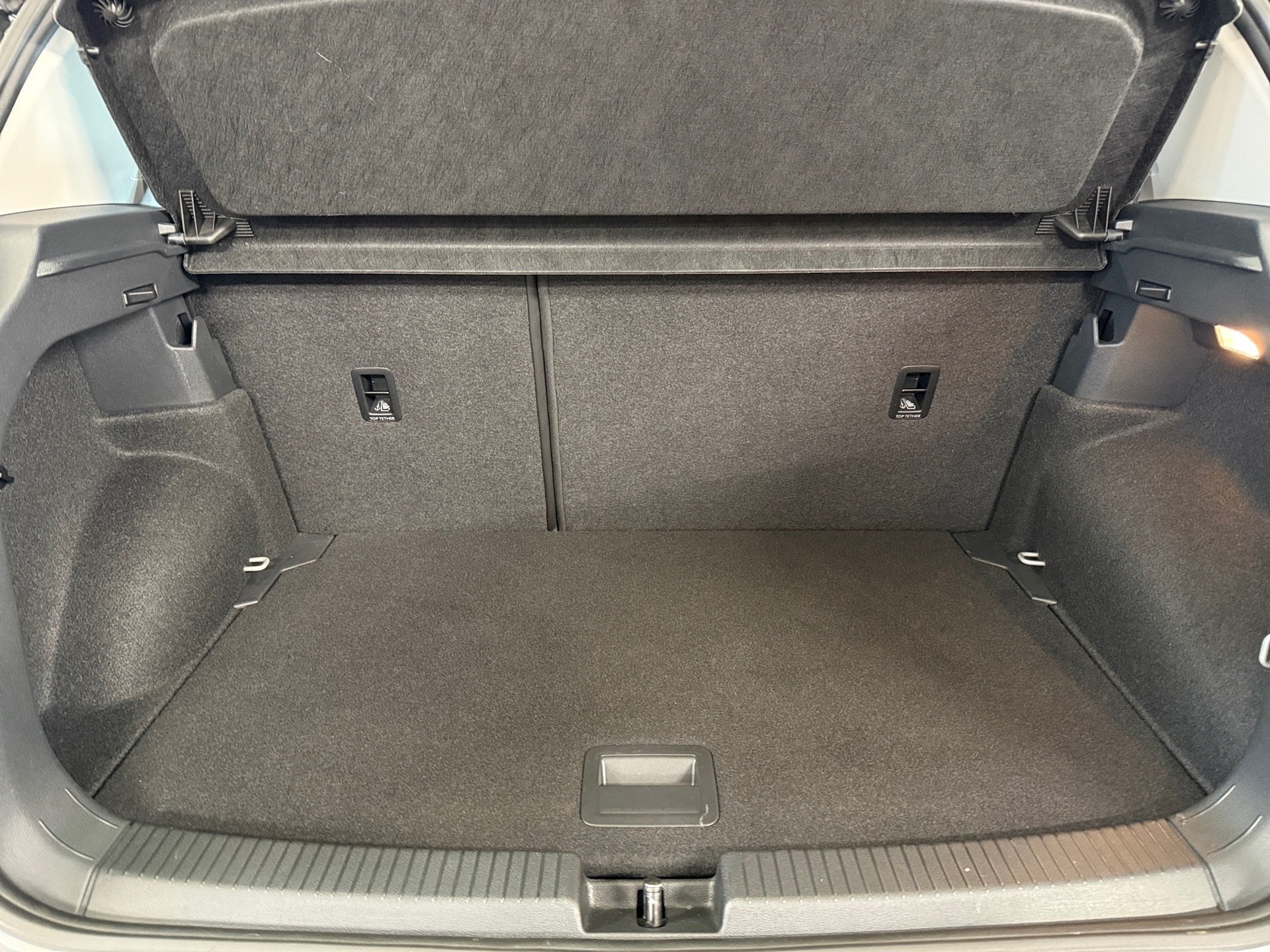 T-Cross 1.0 TSI Life DSG LED Navi ACC AHK RFK LM