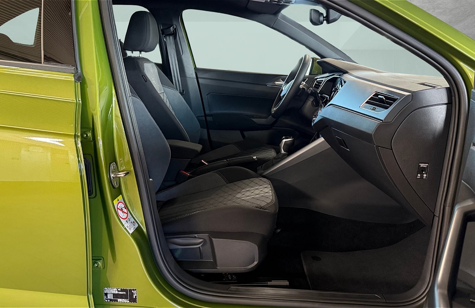 Taigo 1.5 TSI R-Line DSG Matrix Navi ACC Pano AHK