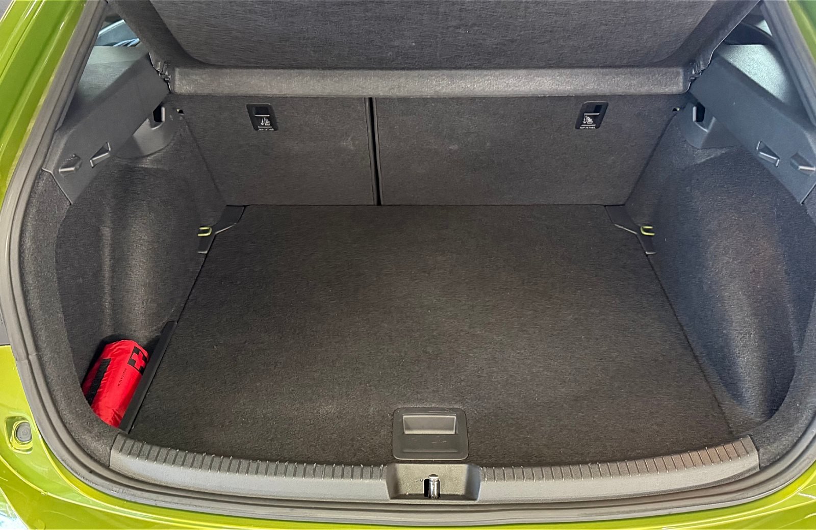 Taigo 1.5 TSI R-Line DSG Matrix Navi ACC Pano AHK