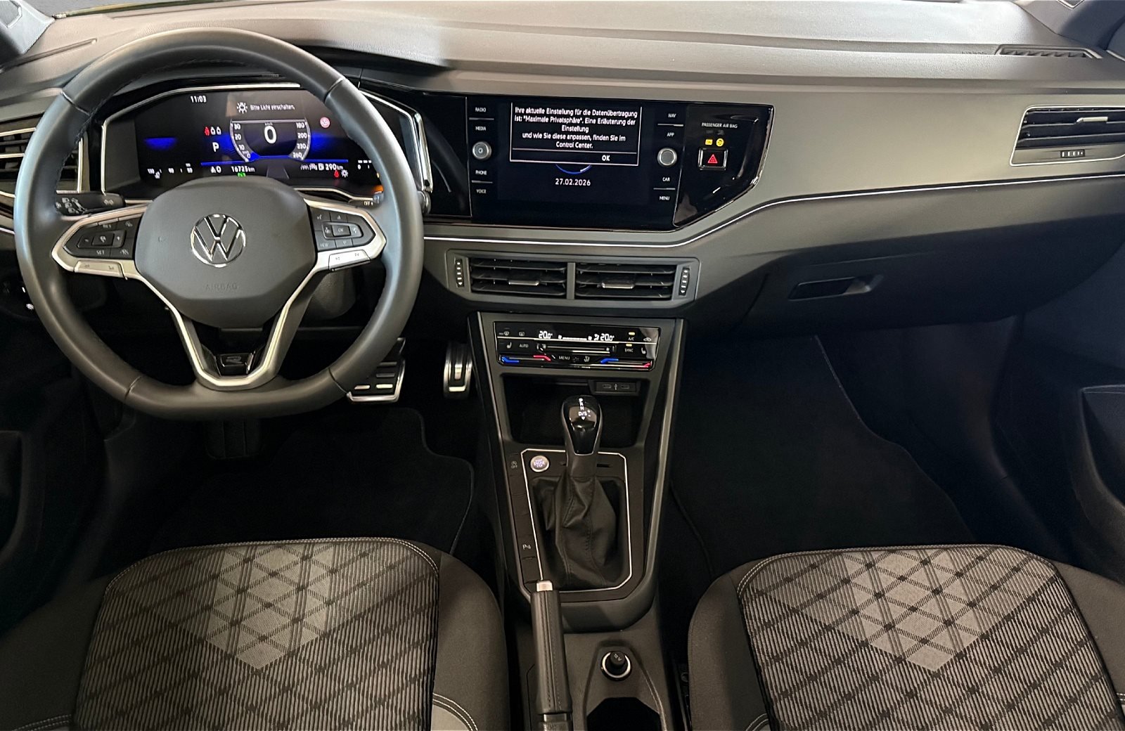 Taigo 1.5 TSI R-Line DSG Matrix Navi ACC Pano AHK