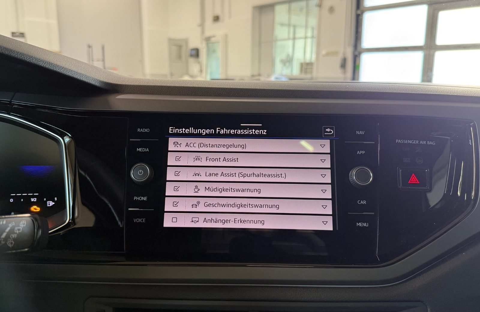 Taigo 1.5 TSI R-Line DSG Matrix Navi ACC Pano AHK