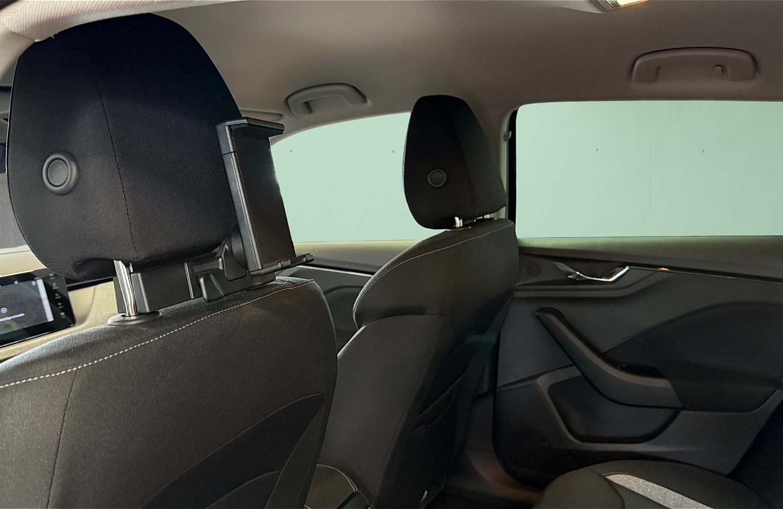 Scala Tour 1.0 TSI 85kW 2xKlima ACC AUT Kam. LED