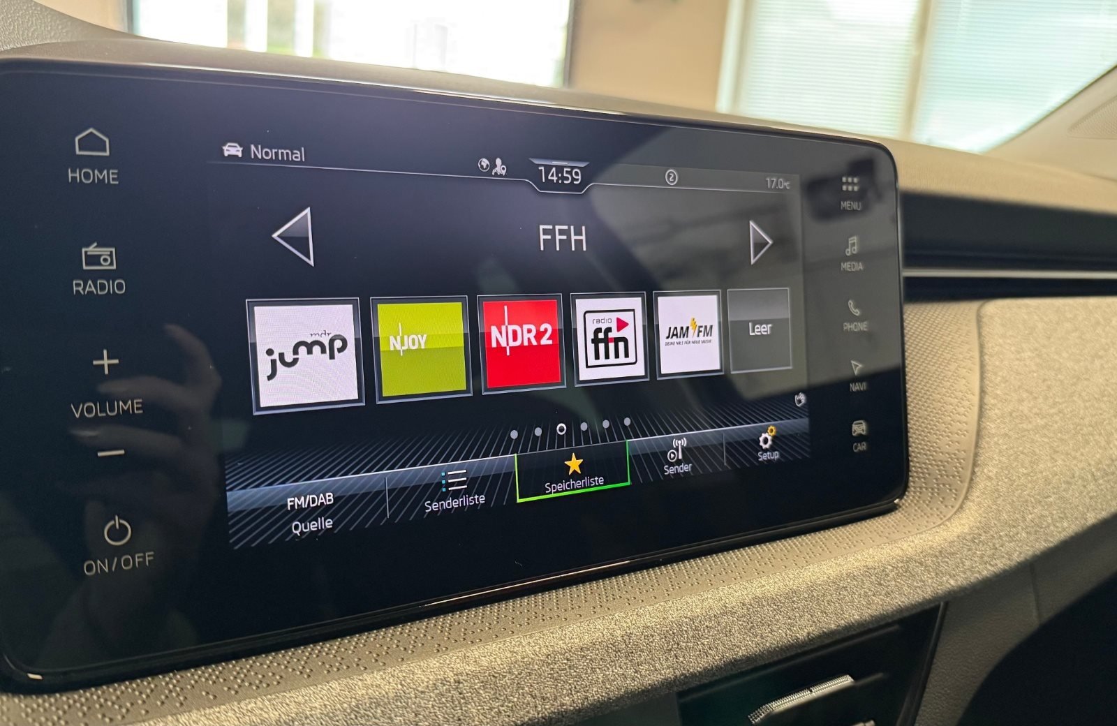 Scala Tour 1.0 TSI 85kW 2xKlima ACC AUT Kam. LED