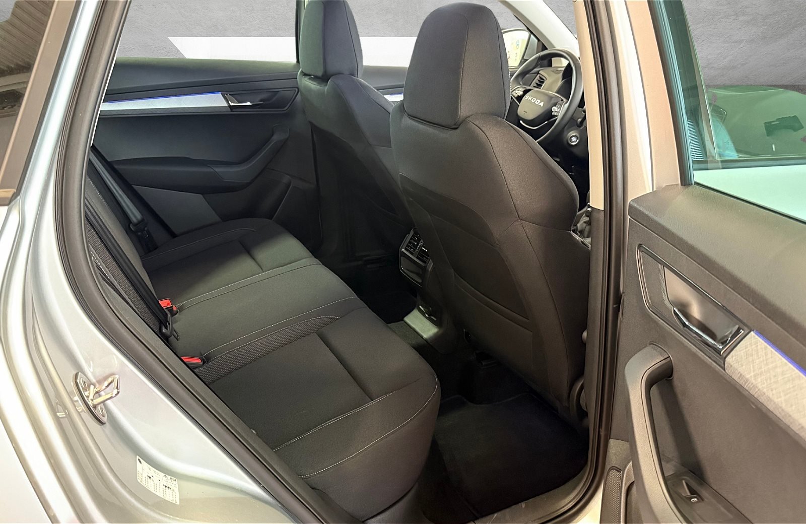 Karoq Drive Tour 1.0 TSI 85kW 2xKlima ACC AHK LM