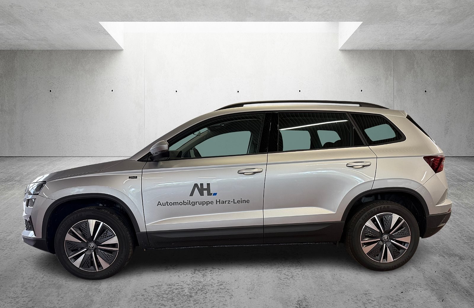 Karoq Drive Tour 1.0 TSI 85kW 2xKlima ACC AHK LM