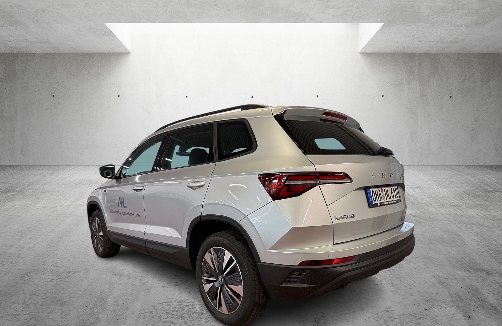 Karoq Drive Tour 1.0 TSI 85kW 2xKlima ACC AHK LM