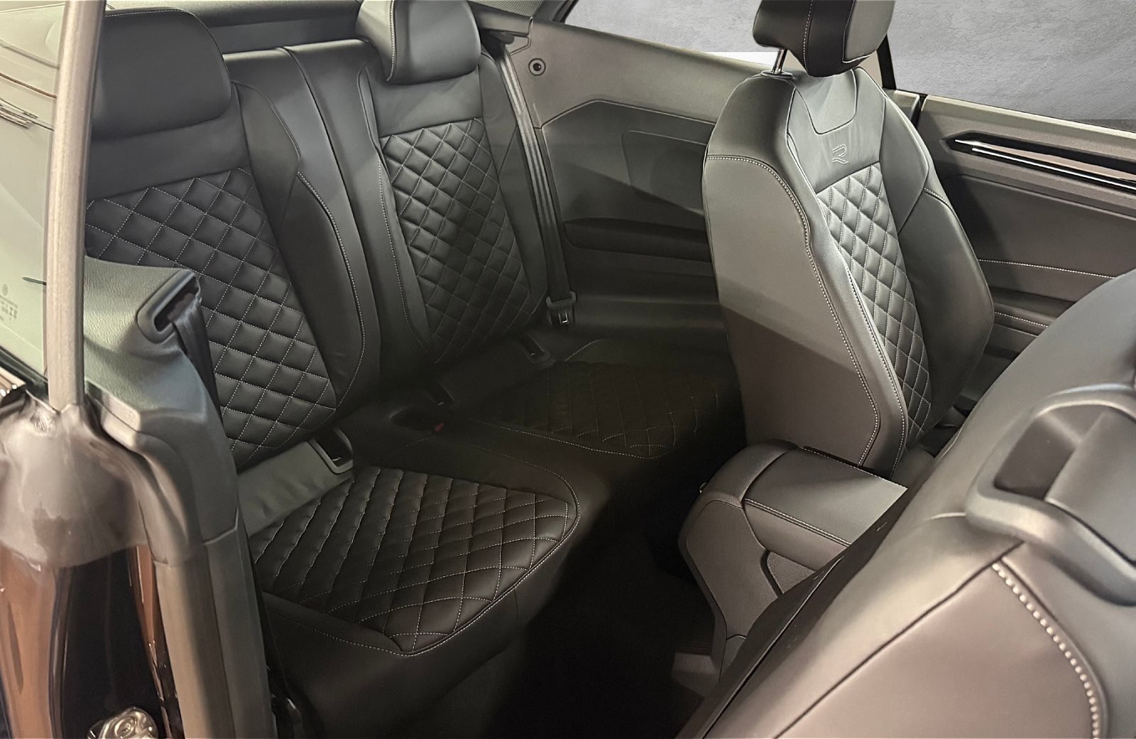 T-Roc Cabriolet 1.5 TSI R-Line DSG Black Style Matrix Navi Leder