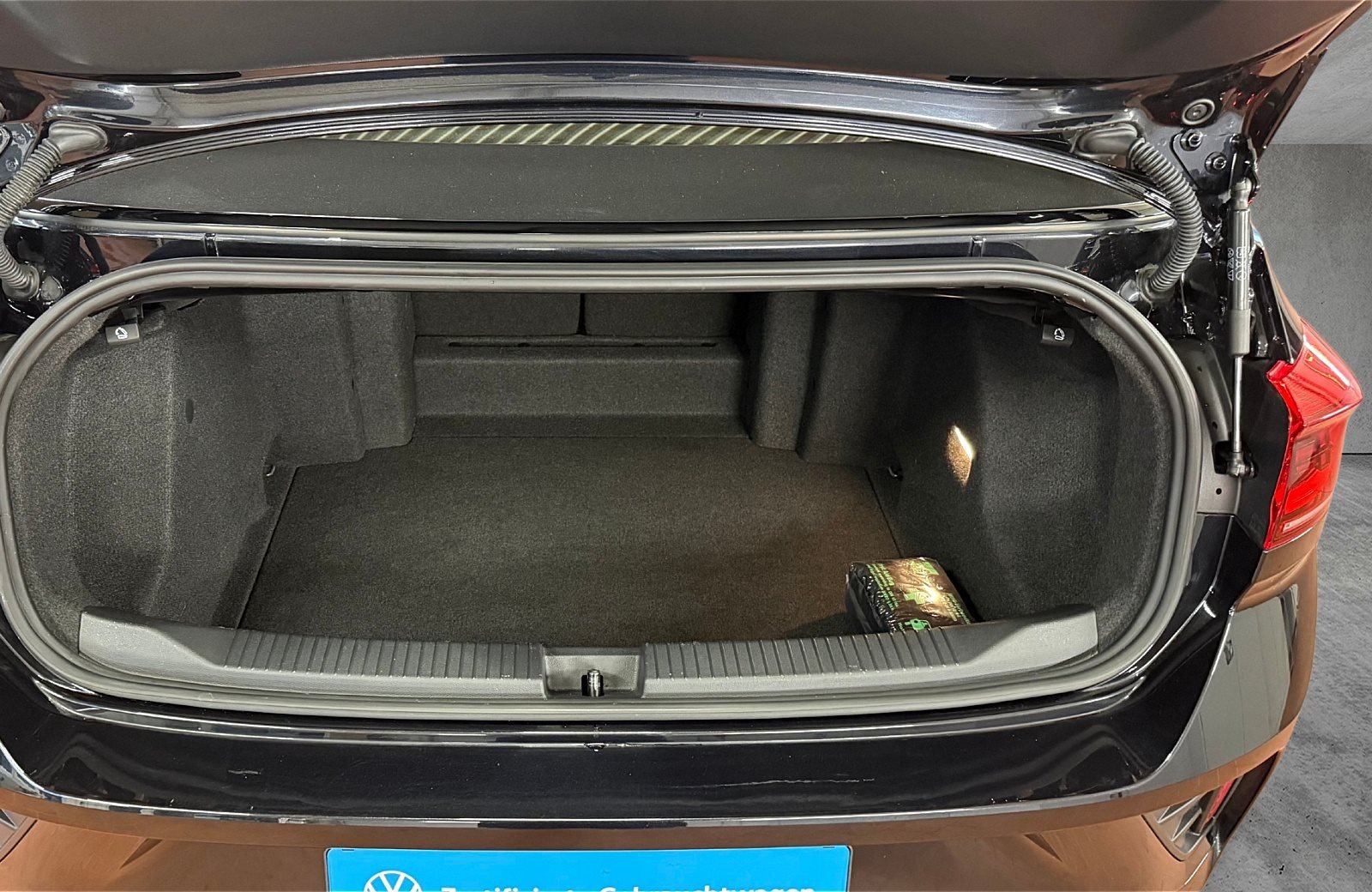 T-Roc Cabriolet 1.5 TSI R-Line DSG Black Style Matrix Navi Leder