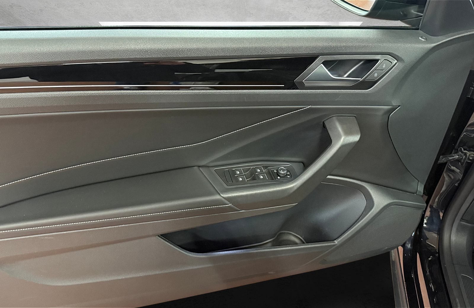 T-Roc Cabriolet 1.5 TSI R-Line DSG Black Style Matrix Navi Leder