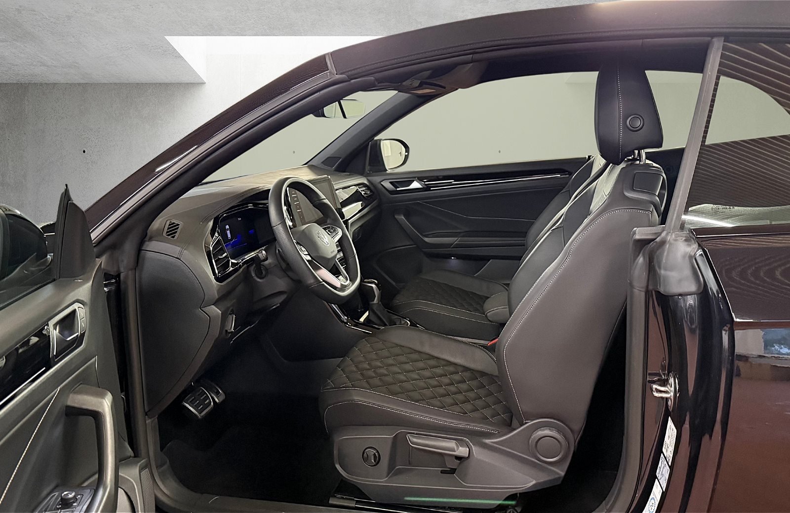 T-Roc Cabriolet 1.5 TSI R-Line DSG Black Style Matrix Navi Leder