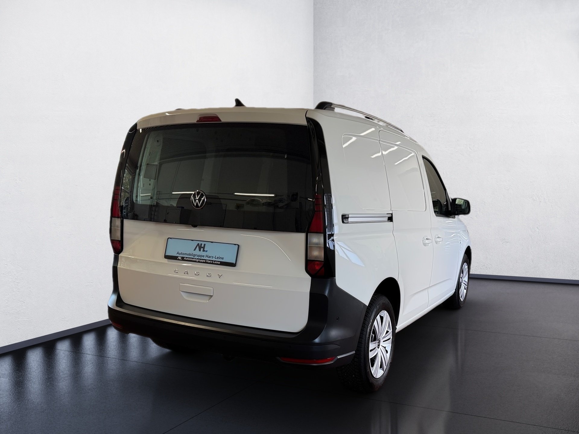 Caddy Cargo 2.0 TDI AHK ACC RFK PDC v+h 2xKlima