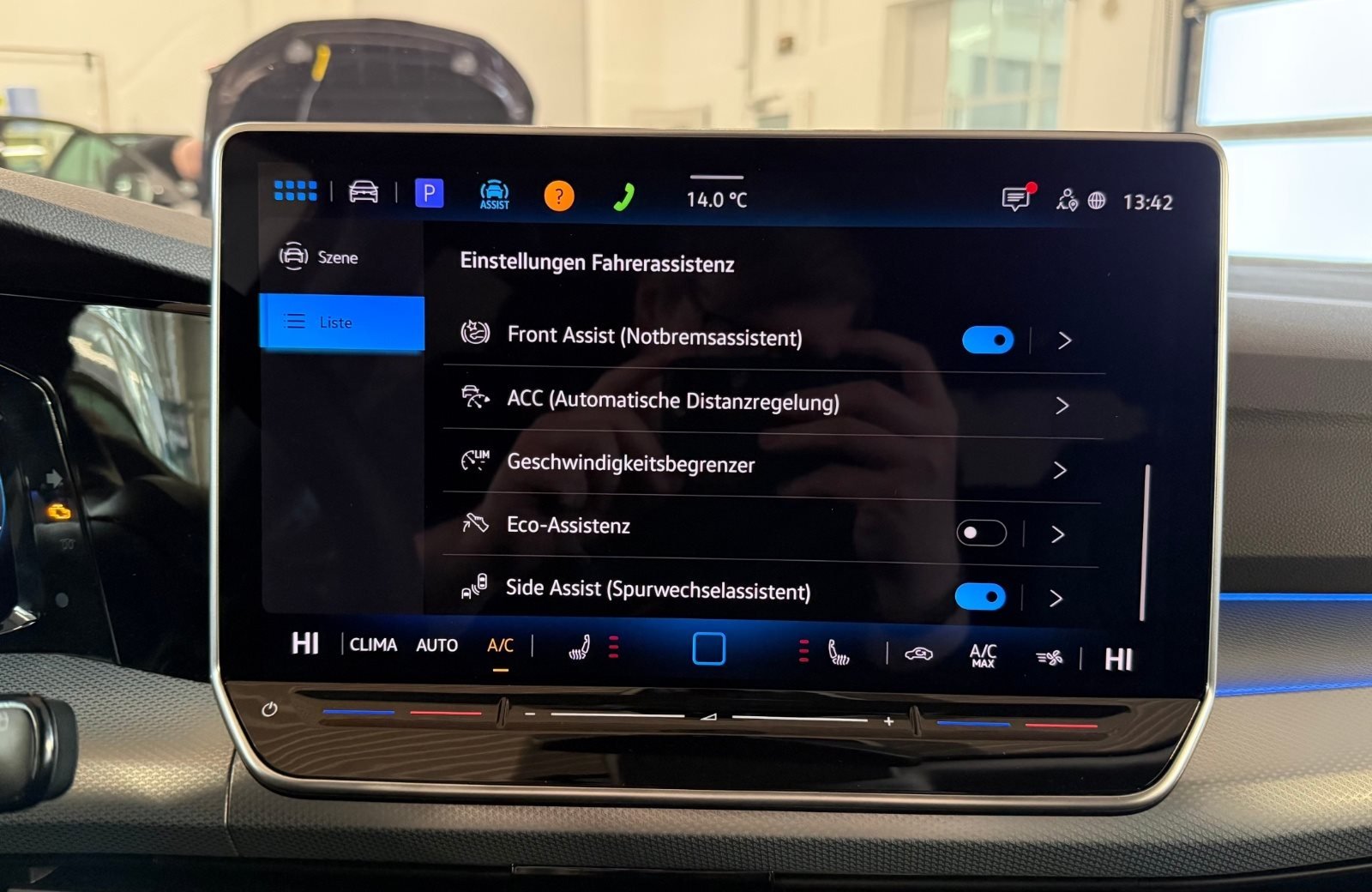 Golf VIII 1.5 eTSI Goal DSG LED Navi ACC PDC RFK