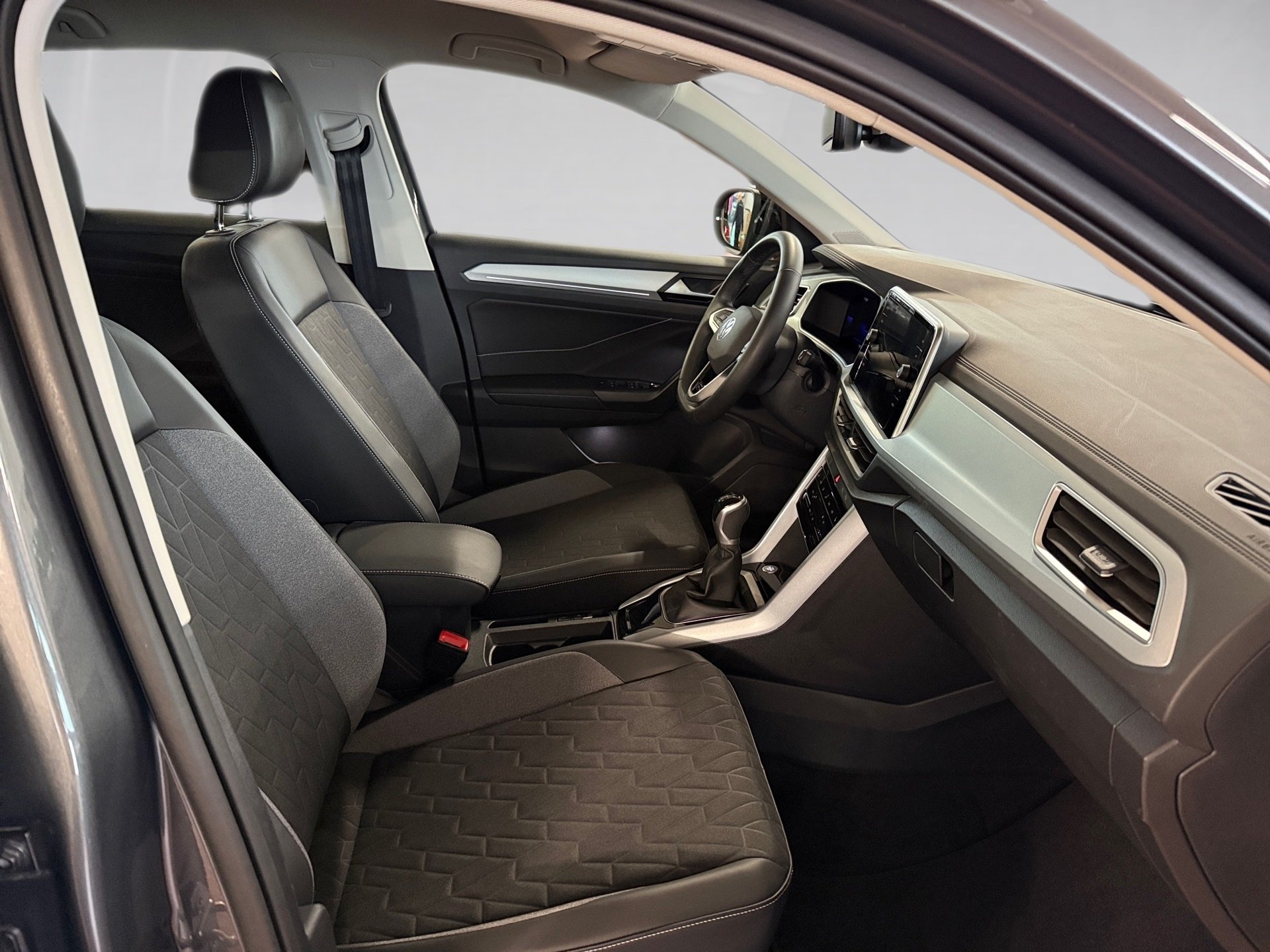 T-Roc 1.0 Goal LED Navi ACC AHK RFK 2xKlima ACC