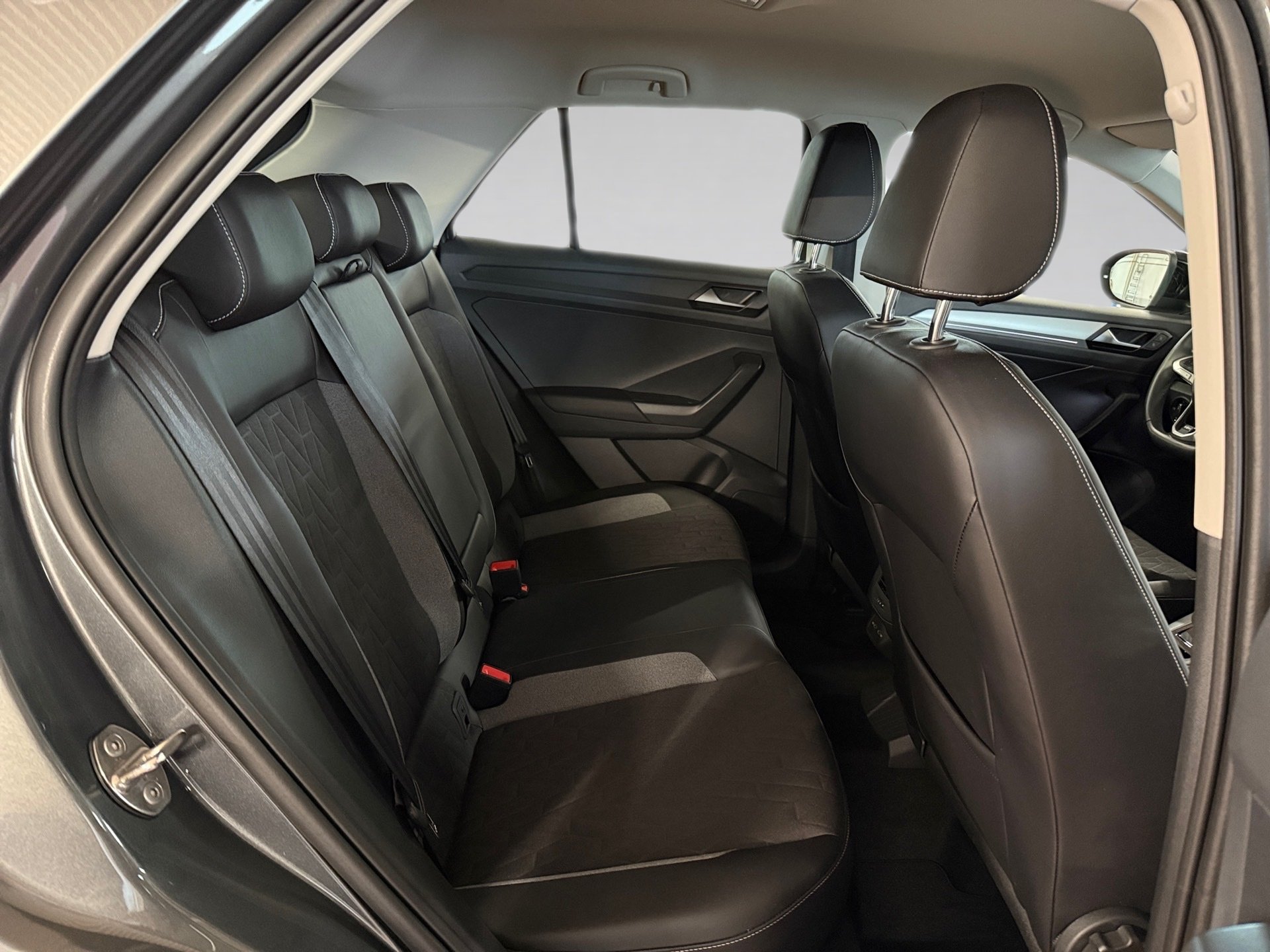 T-Roc 1.0 Goal LED Navi ACC AHK RFK 2xKlima ACC