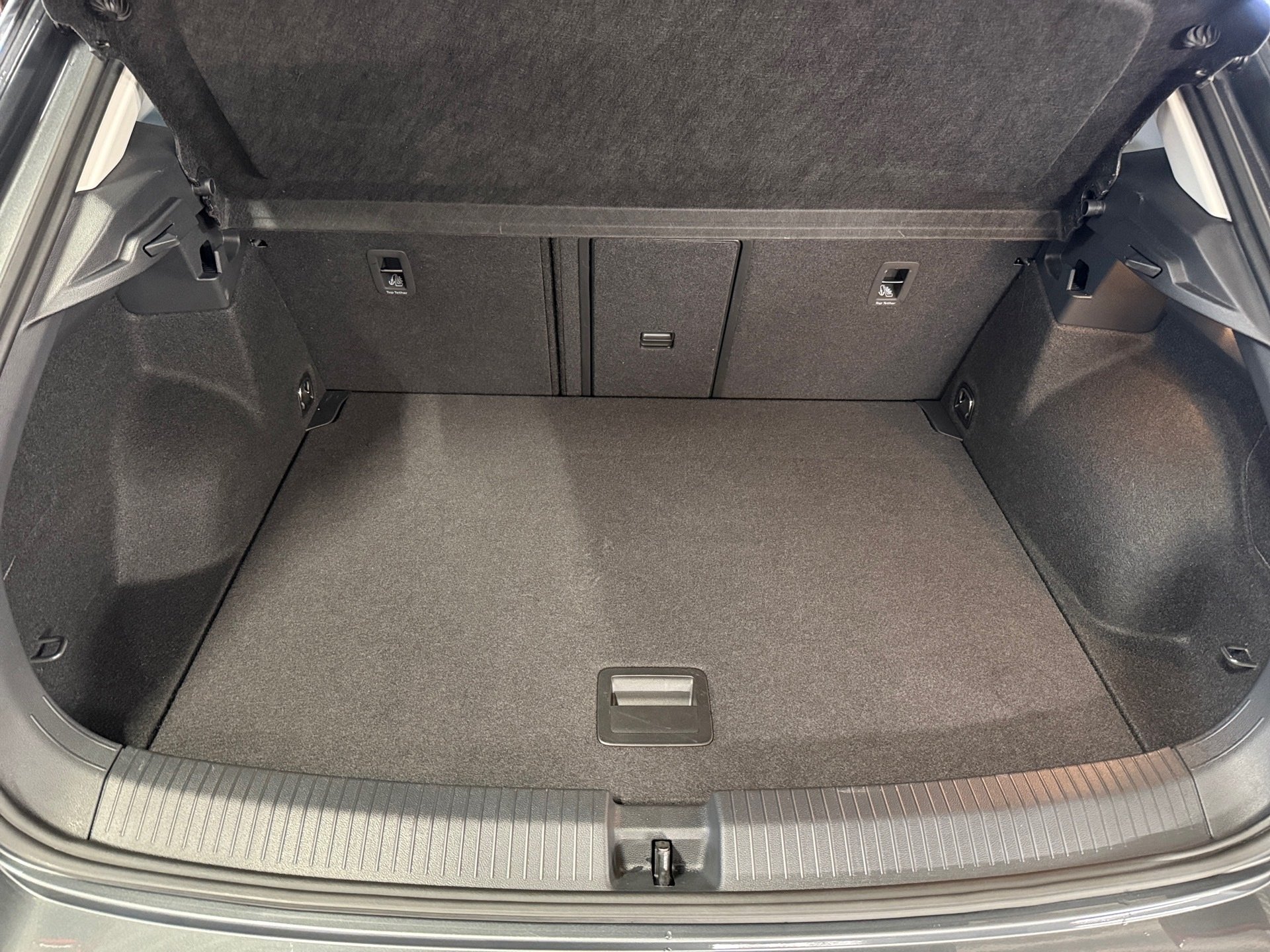 T-Roc 1.0 Goal LED Navi ACC AHK RFK 2xKlima ACC