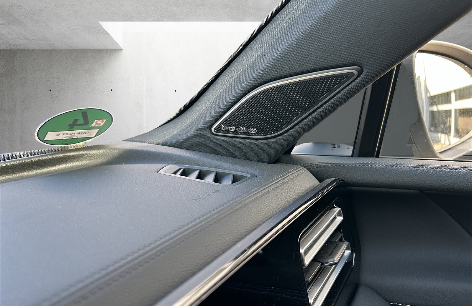 Tiguan R-Line 1.5 eHybrid 360 4xSHZ ACC AHK AUT