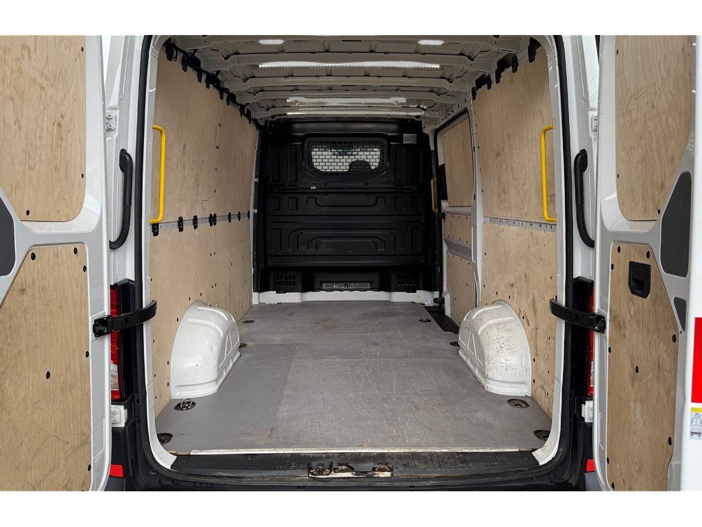 Crafter 30 Kasten 2.0 TDI MR AHK PDC Bluetooth