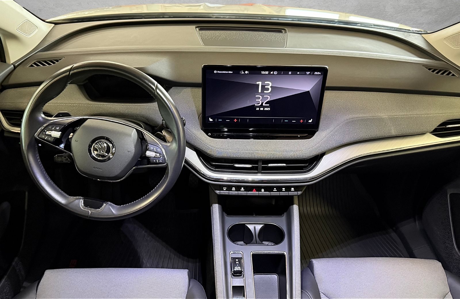 Enyaq 80 Loft LED Navi ACC Wärmepumpe RFK ACC LM