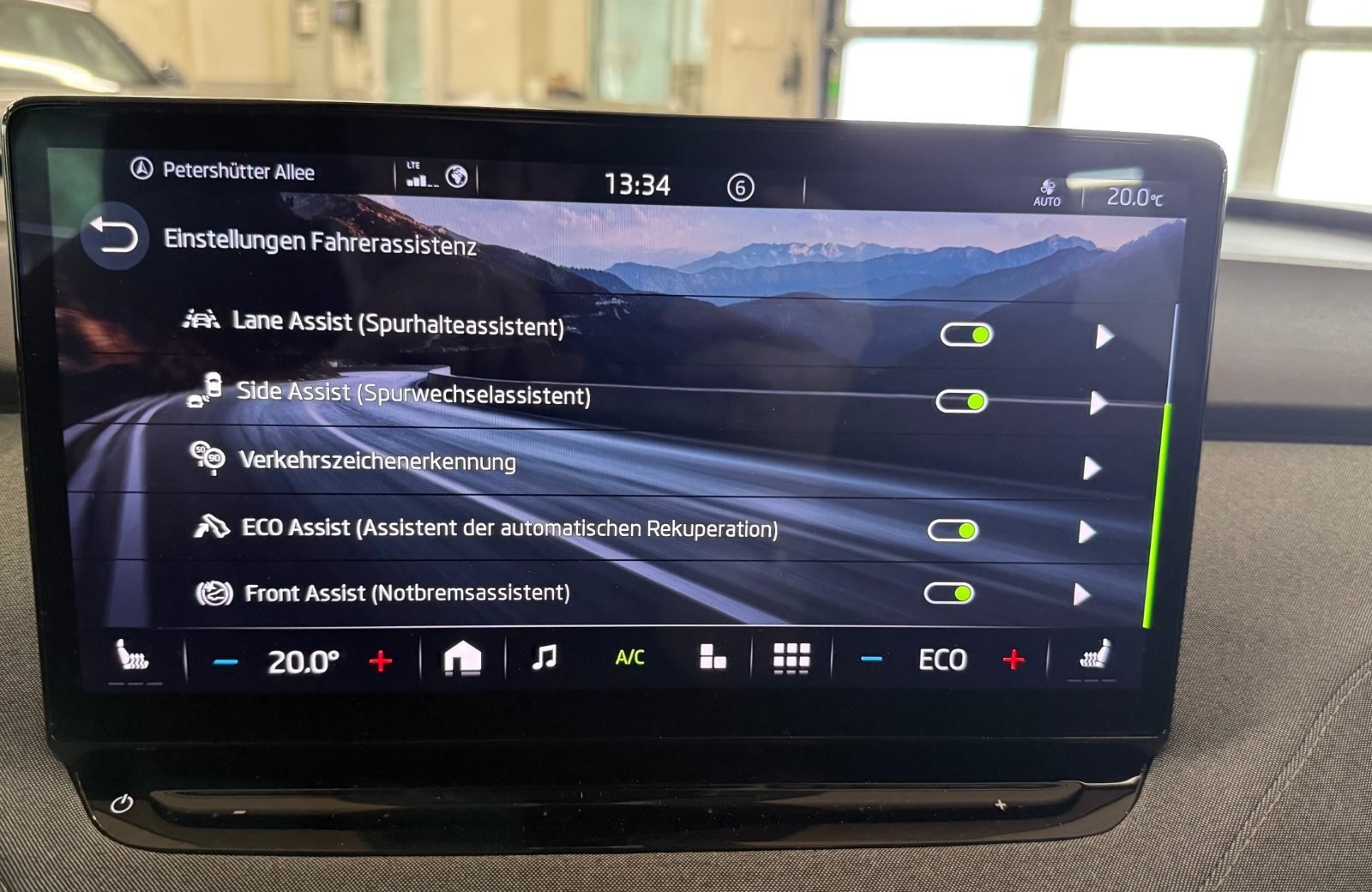 Enyaq 80 Loft LED Navi ACC Wärmepumpe RFK ACC LM