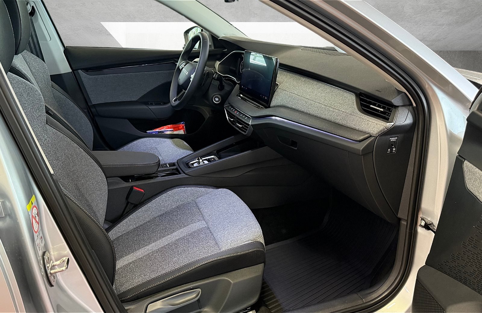 Octavia Combi 2.0 TDI 110kW DSG 4xSHZ ACC AUT LM