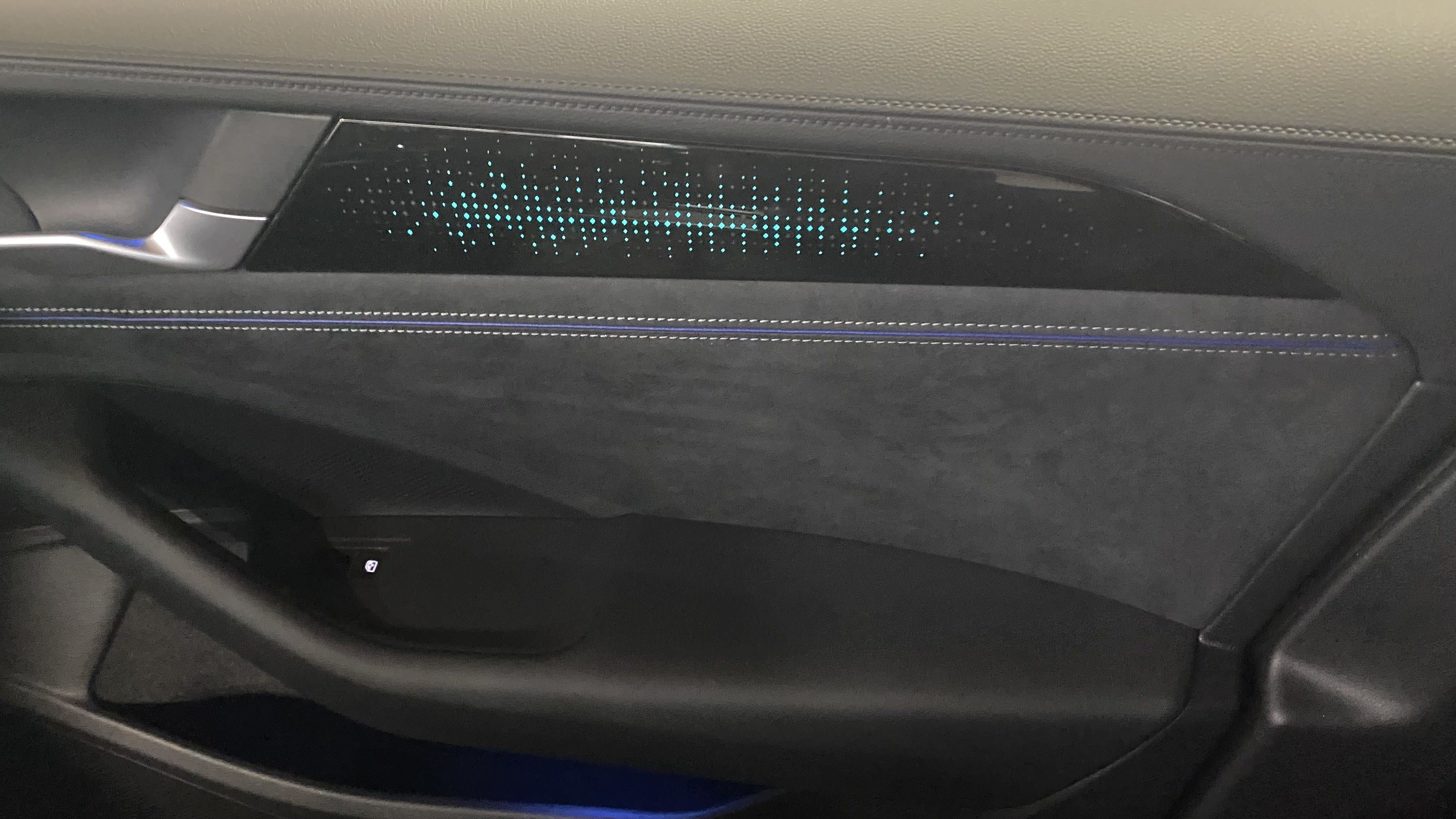 Passat R-Line 1.5 eHybrid ACC AHK AUT KeyLess