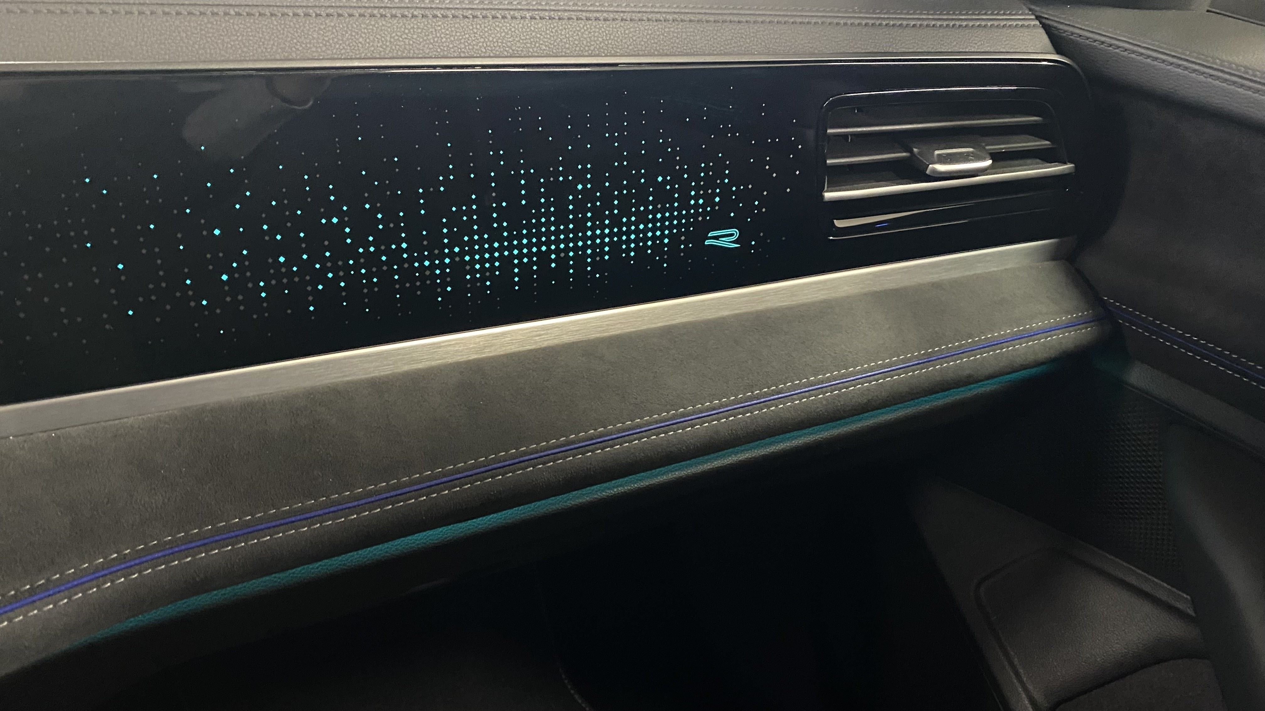 Passat R-Line 1.5 eHybrid ACC AHK AUT KeyLess