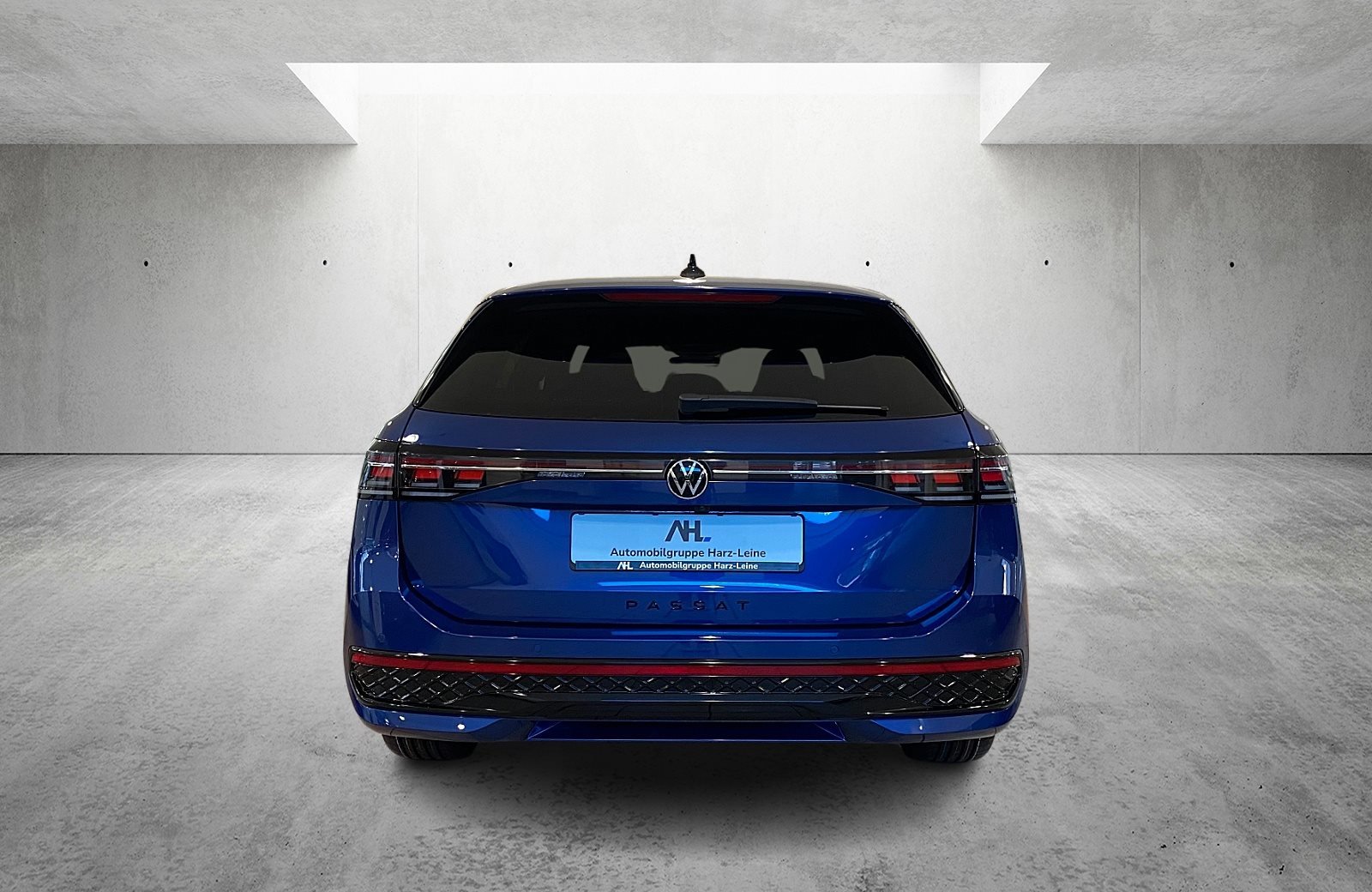 Passat R-Line 1.5 eHybrid ACC AHK AUT KeyLess