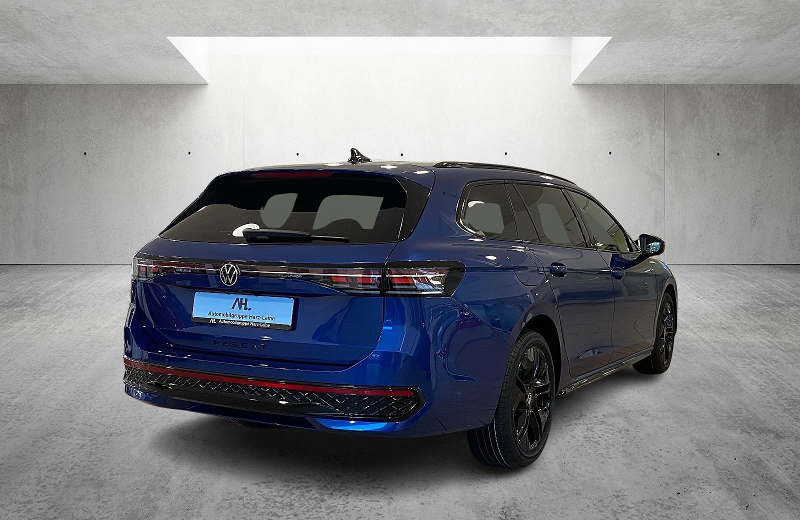 Passat R-Line 1.5 eHybrid ACC AHK AUT KeyLess