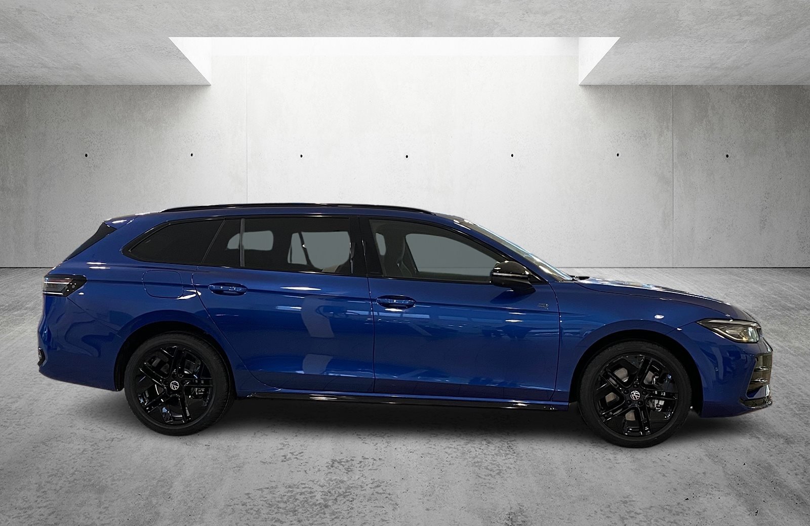 Passat R-Line 1.5 eHybrid ACC AHK AUT KeyLess