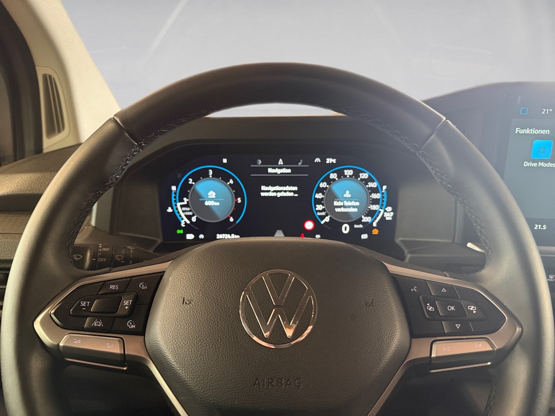 T7 Transporter Kombi KR 2.0 TDI 9-Sitzer AHK LED Navi RFK