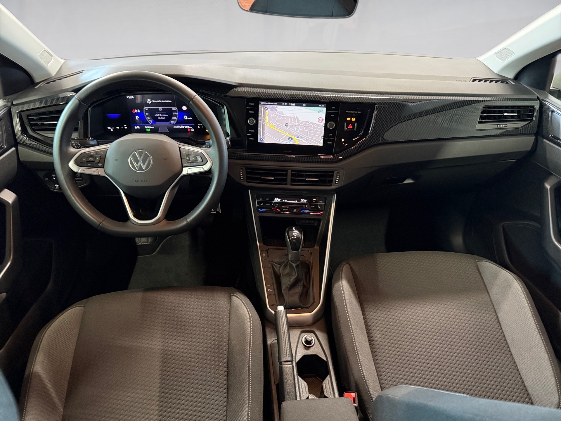 Polo 1.0 TSI Life DSG LED Navi PDC RFK SHZ AUT