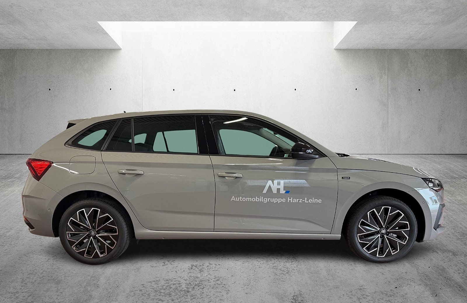 Scala SCALA Tour 1.0 TSI 85kW DSG ACC AUT Kam.