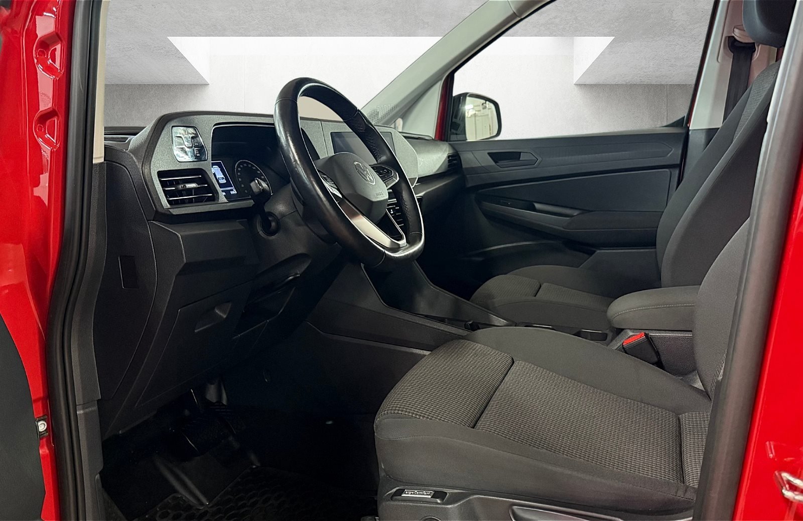 Caddy 2.0 TDI DSG LED Navi AHK Standhzg. 2xKlima