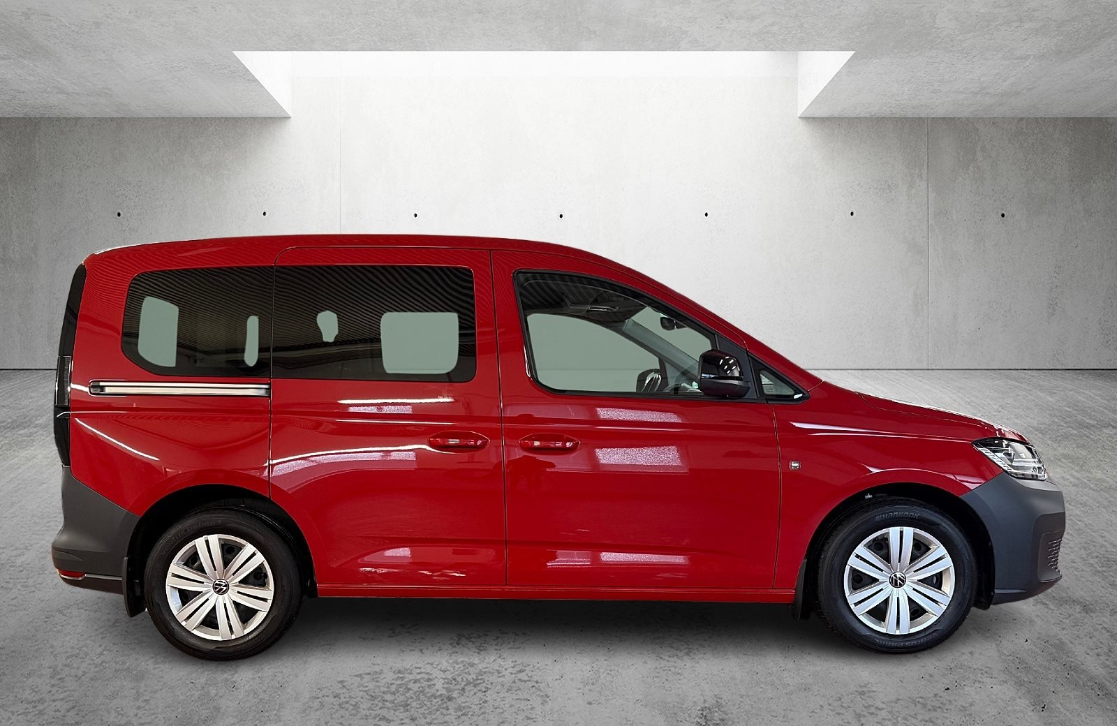 Caddy 2.0 TDI DSG LED Navi AHK Standhzg. 2xKlima