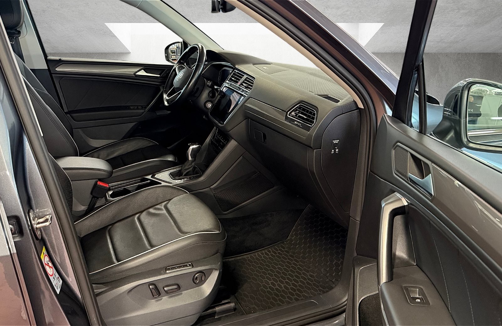 Tiguan Allspace 2.0 TDI Life DSG Matrix Navi ACC Pano AHK