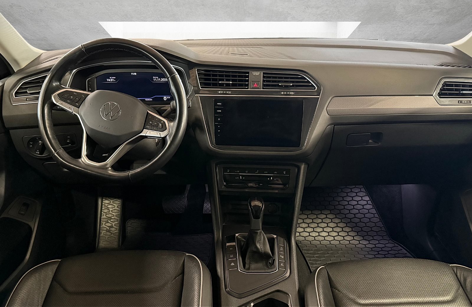 Tiguan Allspace 2.0 TDI Life DSG Matrix Navi ACC Pano AHK