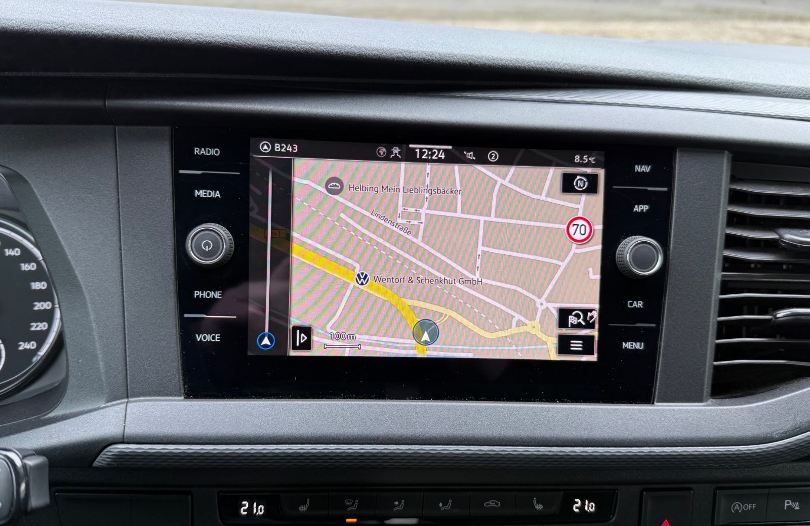 T6.1 Caravelle 2.0 TDI Comfortline 9-Sitzer Klima Navi AHK PDC