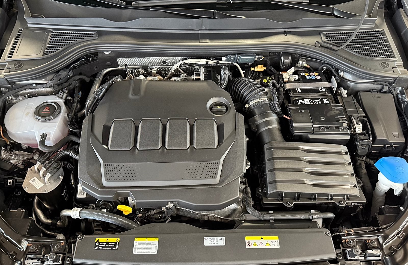 Passat Variant 2.0 TDI Business DSG LED Navi ACC RFK Massage AreaView