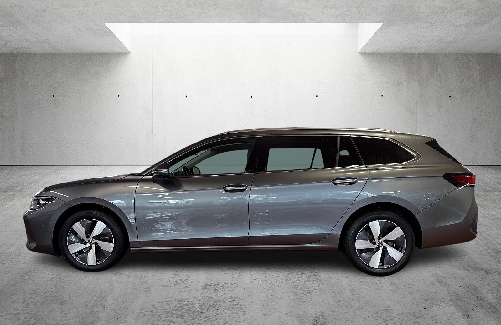 Passat Variant 2.0 TDI Business DSG LED Navi ACC RFK Massage AreaView