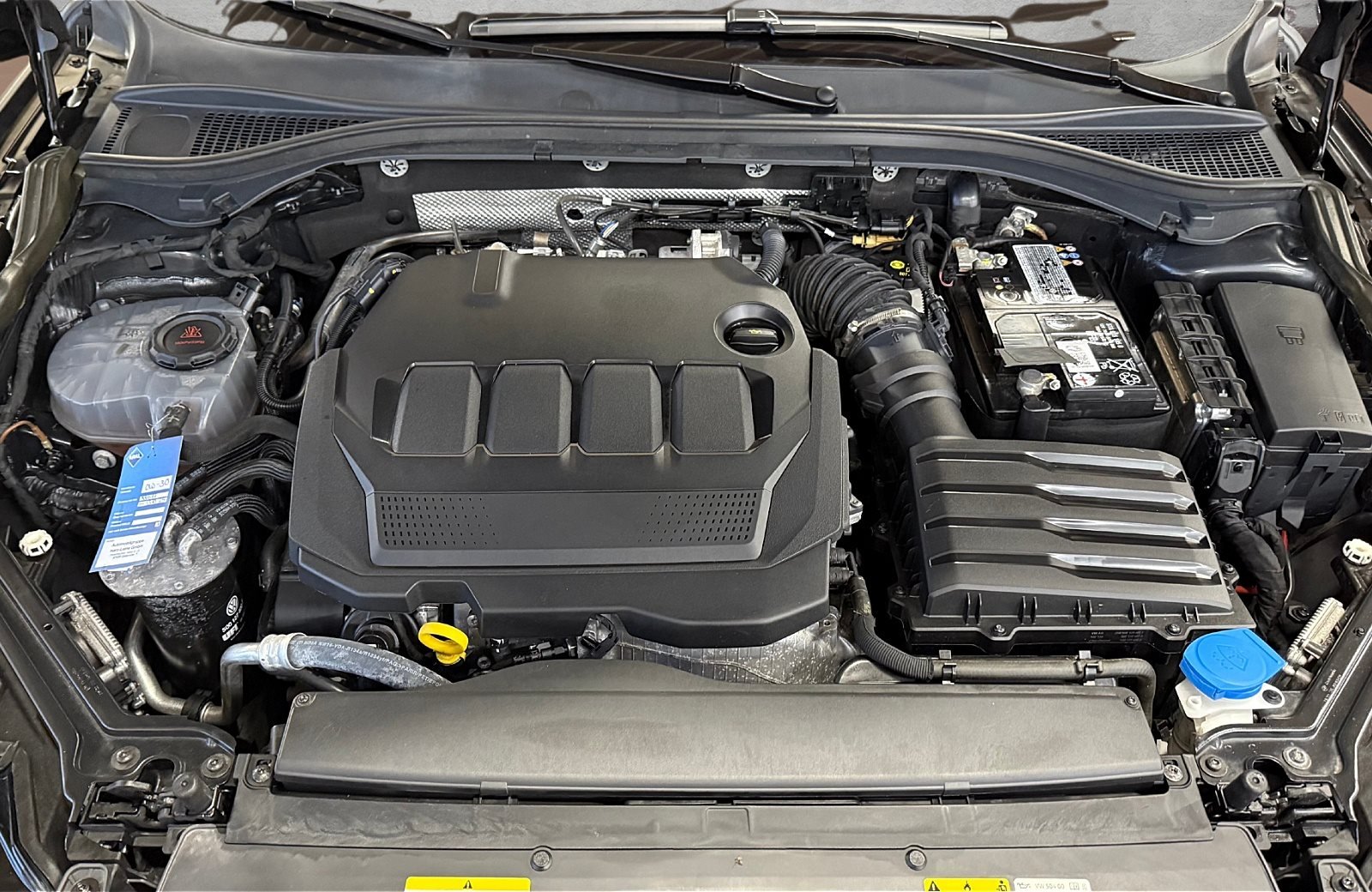 Superb Combi 2.0 TDI Sportline 4x4 DSG LED Navi ACC RFK