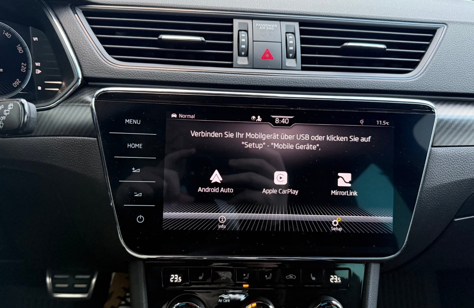 Superb Combi 2.0 TDI Sportline 4x4 DSG LED Navi ACC RFK